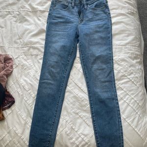 Madewell 10” Roadtripper Size 25 (skinny)